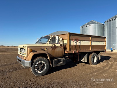 1977 Chevrolet C70 4x2 Camion à grains