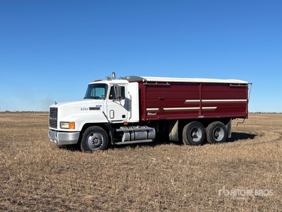 1996 Mack CH613 6x4 Camión de granos