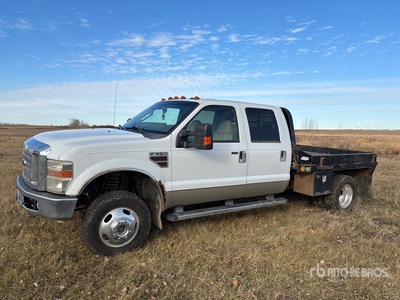 2008 Ford F-350 Lariat 4x4 Crew Cab Flatbed Truck