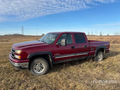 2006 Chevrolet 1500HD LT 4x4 Crew Cab Pickup