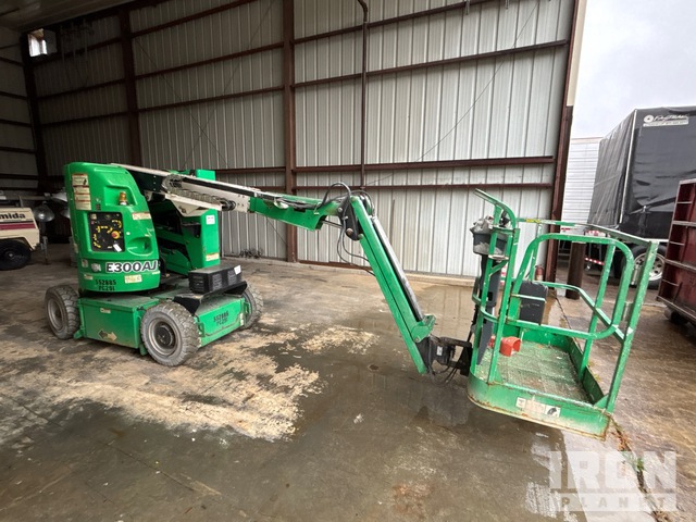ELEVADOR ARTICULADO 2013 JLG E300AJ