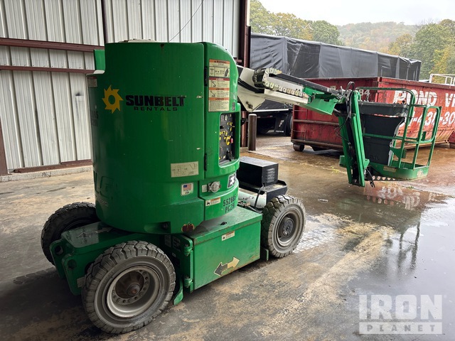 ELEVADOR ARTICULADO 2013 JLG E300AJ