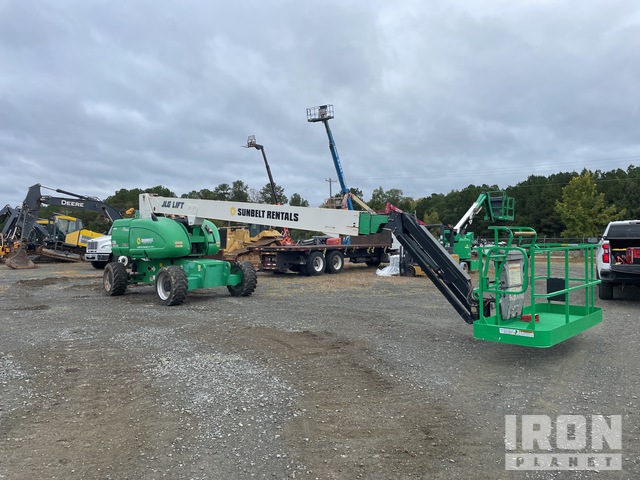 ELEVADOR TELESCóPICO 2016 JLG 4WD 860SJ