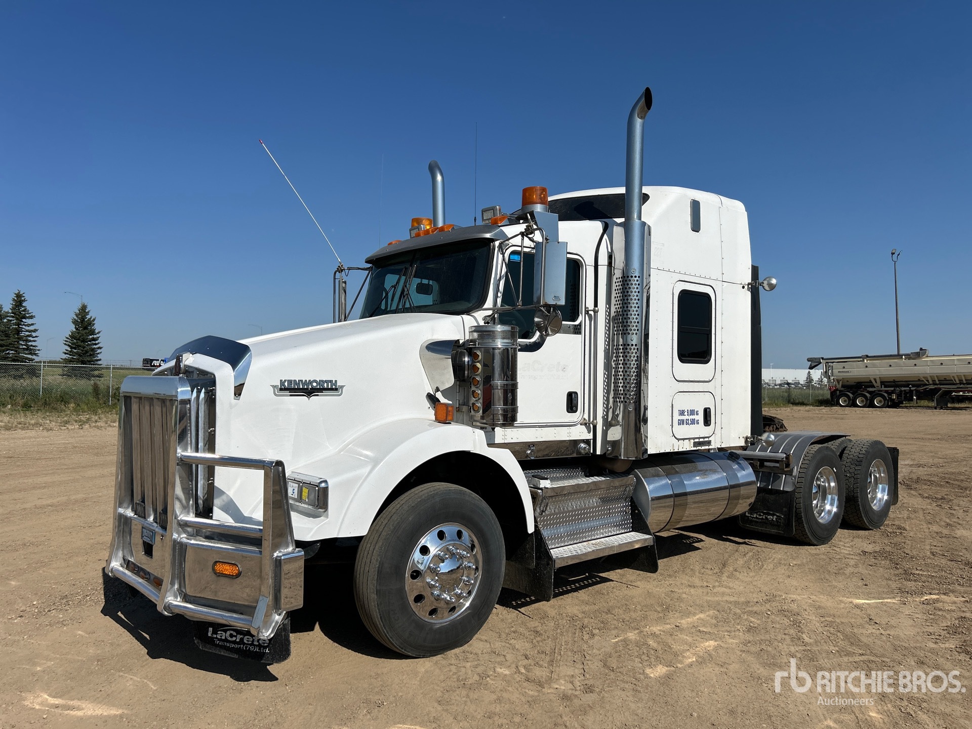 2013 Kenworth T800 6x4 T/A Sleeper Truck Tractor