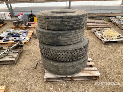 Quantity of (4) 295/75R22.5 Reifen
