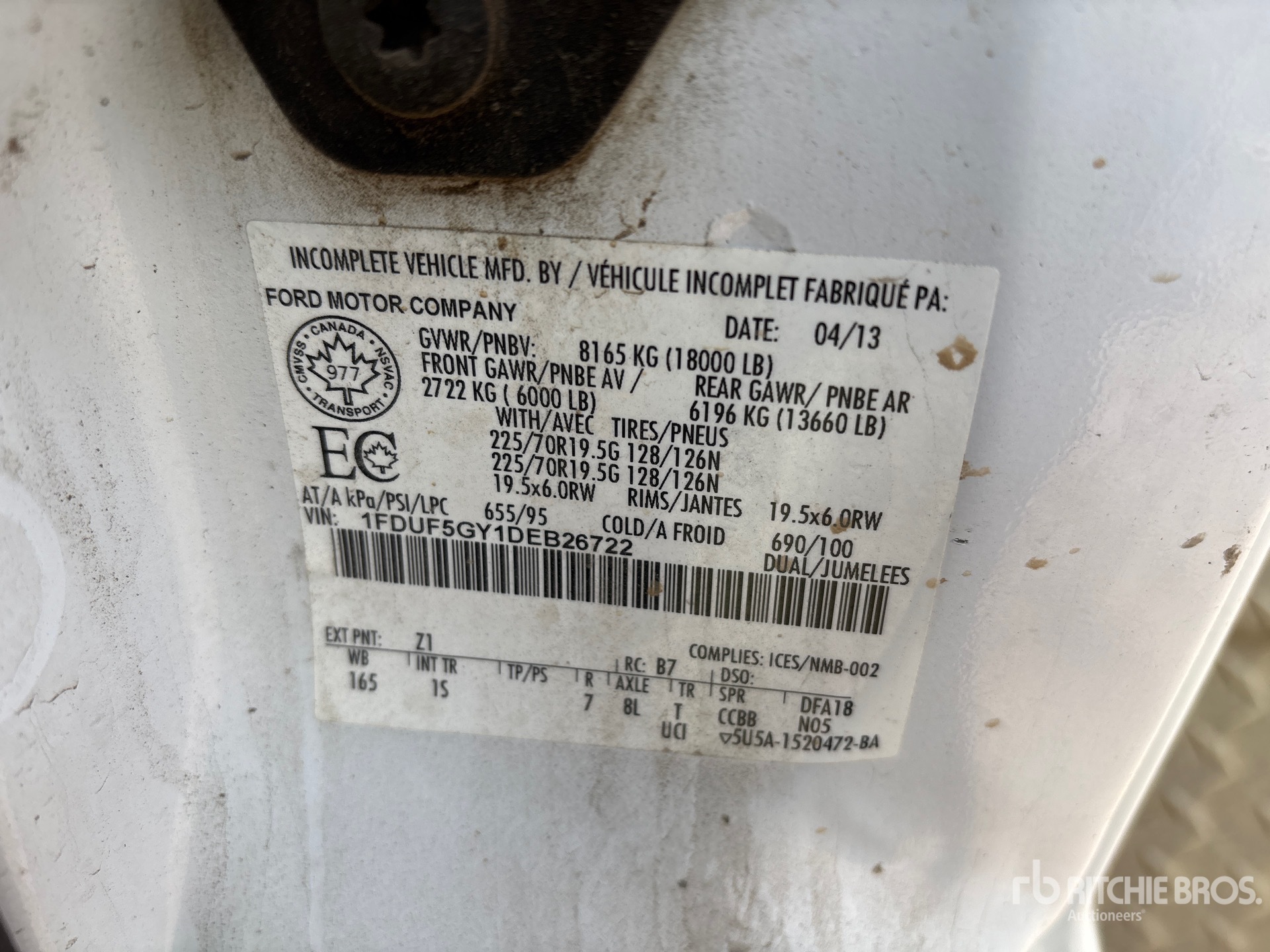 2013 Versalift TEL29NE-03 29 ft on 2013 Ford F-550 4x2 Bucket Truck