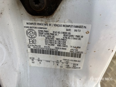 2013 Versalift TEL29NE-03 29 ft on 2013 Ford F-550 4x2 شاحنة دلو
