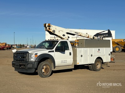2013 Versalift TEL29NE-03 29 ft on 2013 Ford F-550 4x2 Bucket Truck