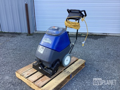 Windsor ADM8 Carpet Extractor