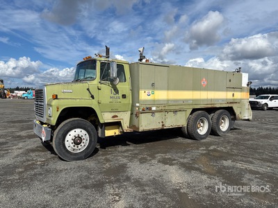 1994 Ford LNT9000 6x4 潤滑油トラック