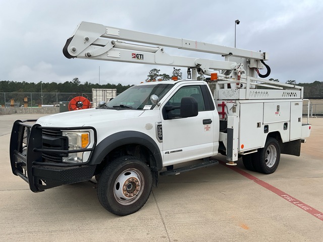 2018 ETI ETA37IH 33 ft on 2017 Ford F-550 XL 4x4 Bucket Truck
