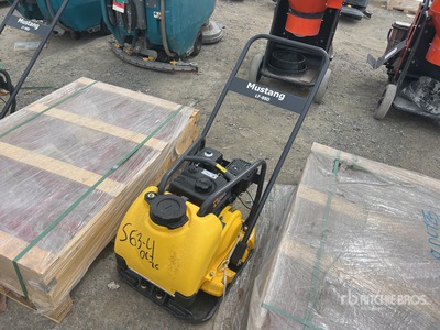 Mustang LF-88D Plancha compactadora (Unused)