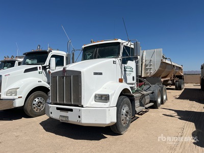 2007 Kenworth T800 T/A Day Cab Truck Tractor