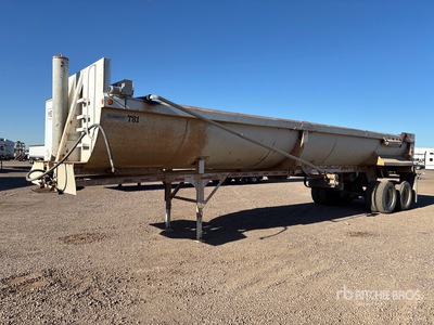 2006 Clement 36 ft 10 in T/A Rimorchio ribaltabile posteriore