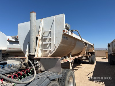 2006 Clement Tipping Trailer
