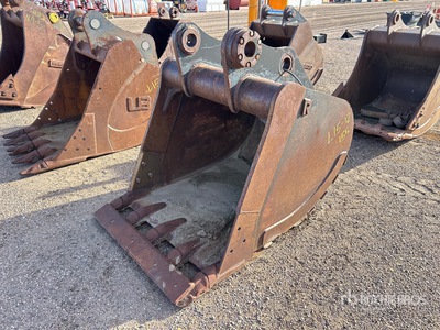 Rockland 48 in 2.08 cyd Excavator Bucket - Fits John Deere 300GLC