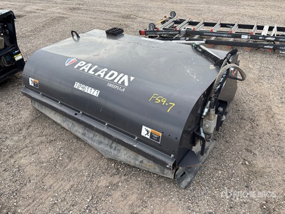 2023 Paladin 21572M-0022 74 in Schranklader Veegmachine