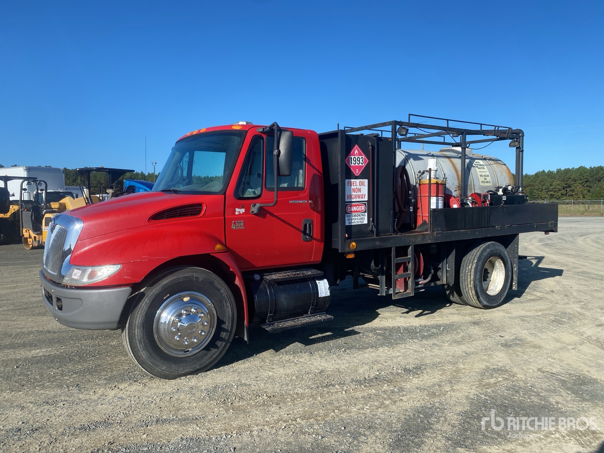 2005 International 4300 4x2 Fuel Truck
