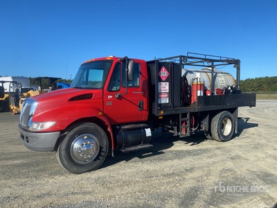 2005 International 4300 4x2 Fuel Truck