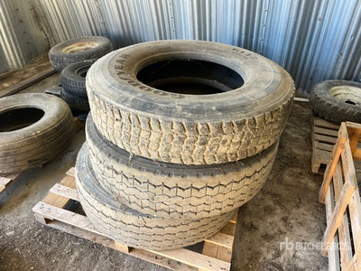Quantity of (3) Mixed Reifen