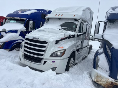 2021 Freightliner Cascadia 126 6x4 T/A Sleeper Truck Tractor (Inoperable)