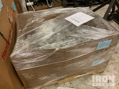 Quantity of 87698836 Flange Bolts その他 - 機械部品 (Unused)