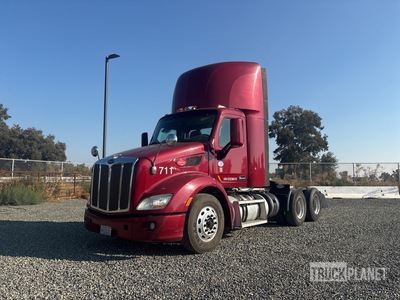 2014 Peterbilt 579 6x4 T/A Day Cab Truck Tractor