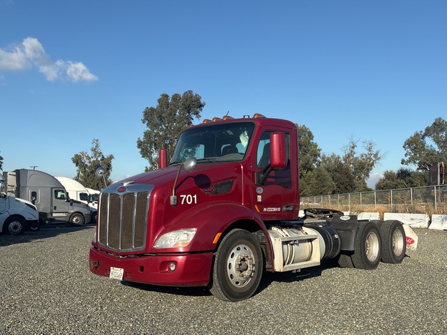2014 Peterbilt 579 6x4 T/A Day Cab Truck Tractor
