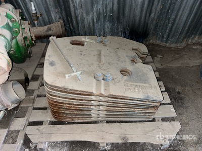 Quantity of (7) New Holland Tractor Weights Varios, tienda, almacen, consumidor