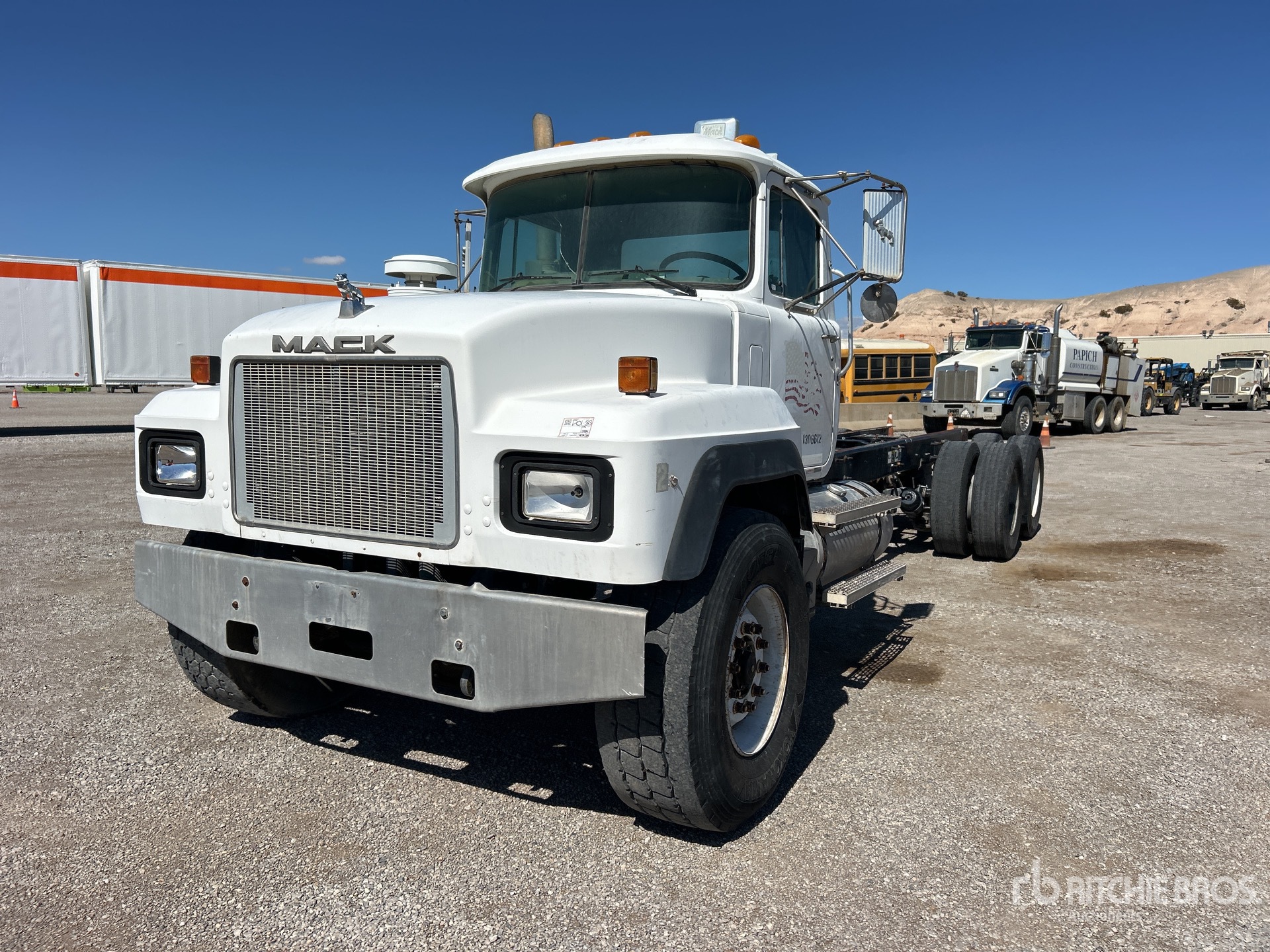 2001 Mack RD690S 6x4 Cab and Chassis