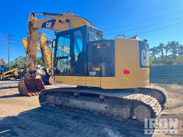 EXCAVADORA 2016 CATERPILLAR 325FLCR