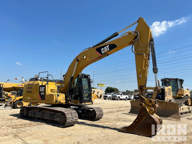 EXCAVADORA 2017 CATERPILLAR 323FL