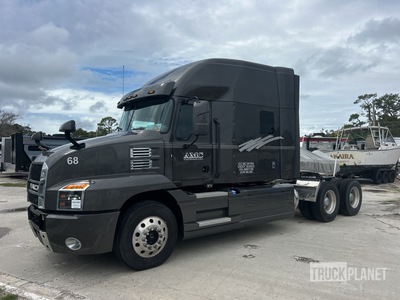 2018 Mack AN64T 6x4 T/A Sleeper Truck Tractor