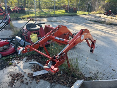 Kubota LA535 トラクター用ローダー