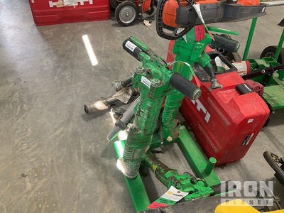 2019 APT M160 Pneumatic Démolisseur (Inoperable)
