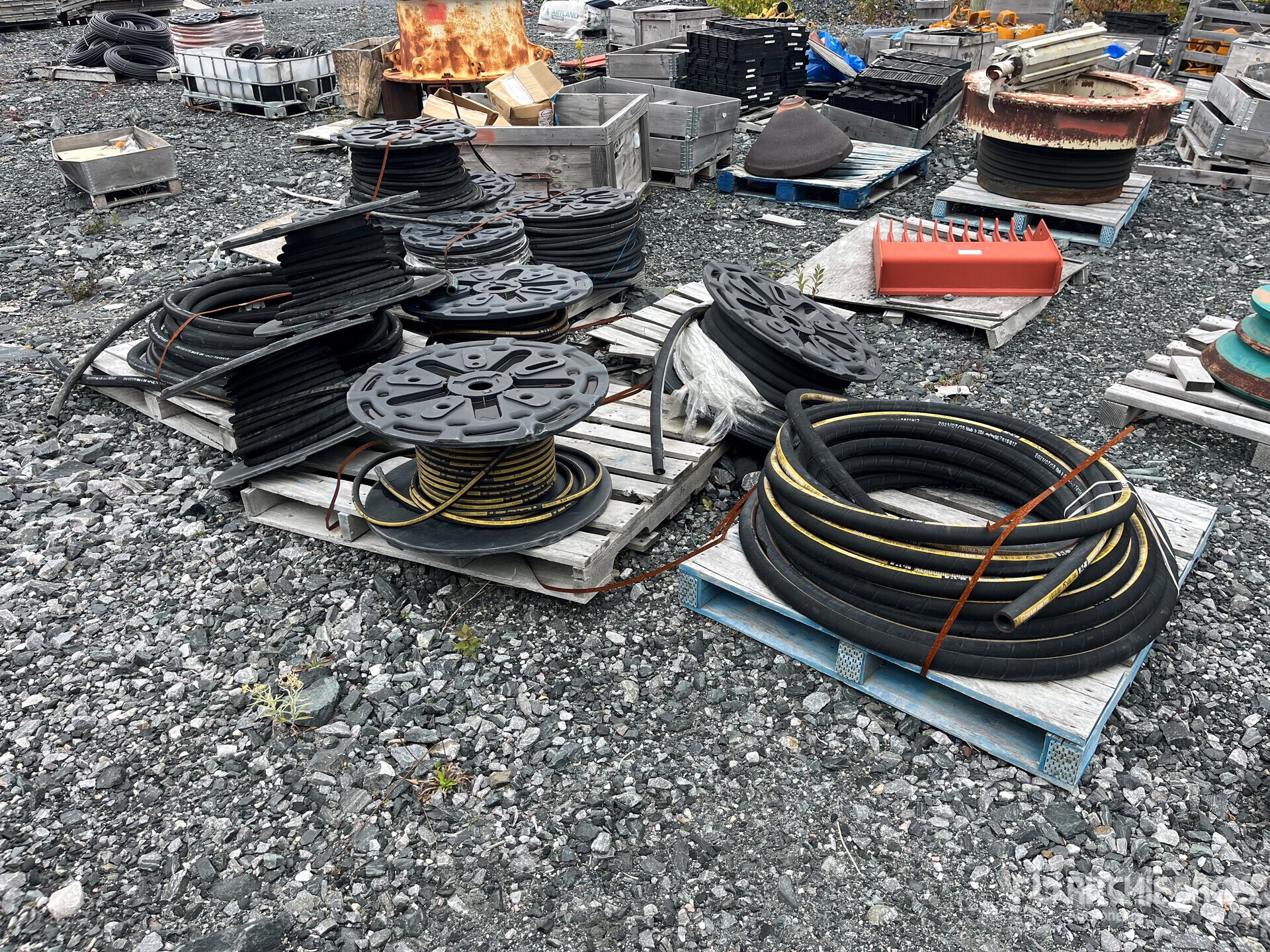 Quantity of (5) Pallets of Parker Hydraulic Hose on Reels