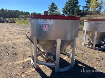 M&G Manufacturing BB-30 3yd-500lb Manual Aggregate Hopper