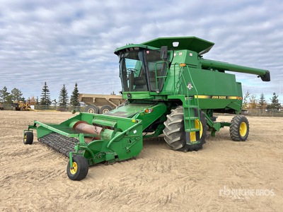 1997 John Deere 9600 Combine Harvester