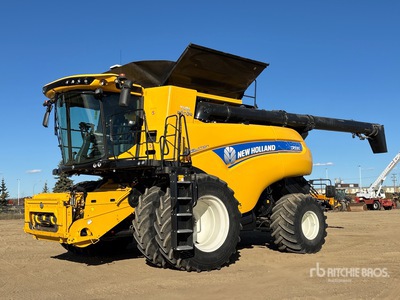 2019 New Holland CR9.90 Combine Harvester