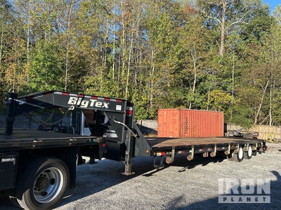 2017 Big Tex 25GN-28BK-+5MP 33 ft T/A Gooseneck Equipment Trailer