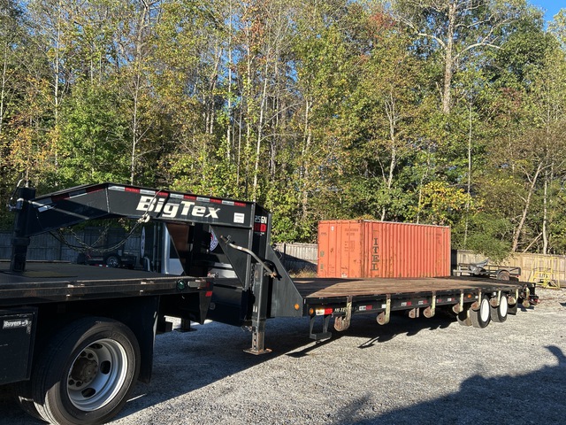 2017 Big Tex 25GN-28BK-+5MP 33 ft T/A Gooseneck Equipment Trailer