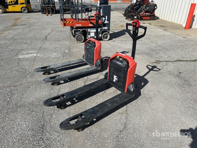 2023 Tora 2TWB33 3300 lb Transpalette