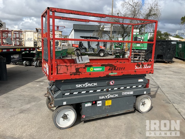 ELEVADOR TIJERA 2016 SKYJACK SJIII3220