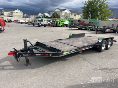 2017 Towmaster T-12DT 16 ft T/A Przyczepa z pokładem uchylnym