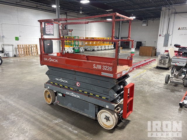 ELEVADOR TIJERA 2015 SKYJACK SJIII3226