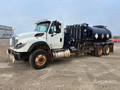 2015 International 7600 6x4 Fuel and Lube Truck