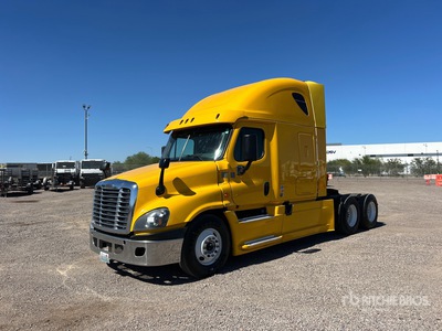 2018 Freightliner Cascadia 125 6x4 T/A Sleeper Truck Tractor