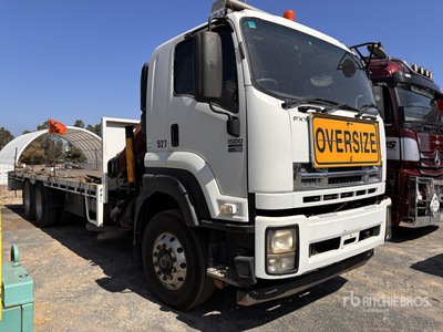 2014 Isuzu FXY 1500 6x4 Flatbed Truck with Crane