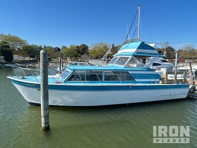1972 Marinette 33 ft - Dive Boat - Motor Yacht