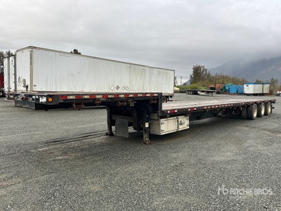 2015 Manac 53 ft Tri/A - 90 ft Extendable Step Deck Trailer